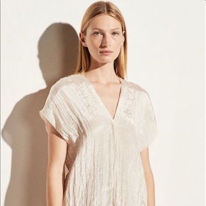 NWT Vince Sleeveless V Neck Popover Pampas White